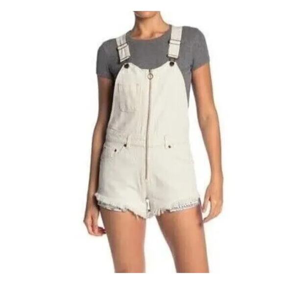 Free People SZ 8 Sunkissed Jean Overalls Zip-Front Frayed Hems Beige We the Free - Picture 2 of 12